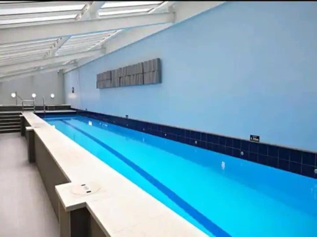 Lovely Bright Apartment With Balcony Pool And Gym Auckland Luaran gambar