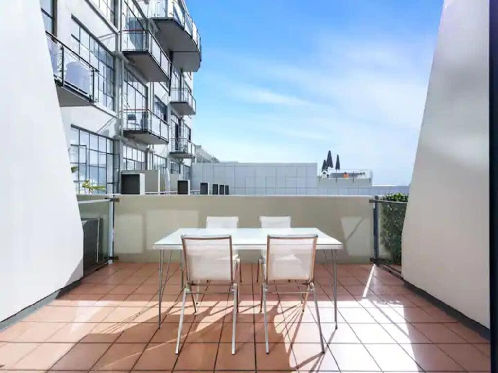 Lovely Bright Apartment With Balcony Pool And Gym Auckland Luaran gambar